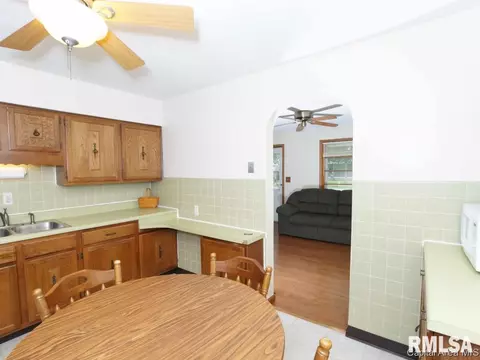 3315 E Carpenter St, Springfield, IL 62702 photo 6