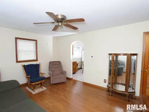 3315 E Carpenter St, Springfield, IL 62702 photo 3