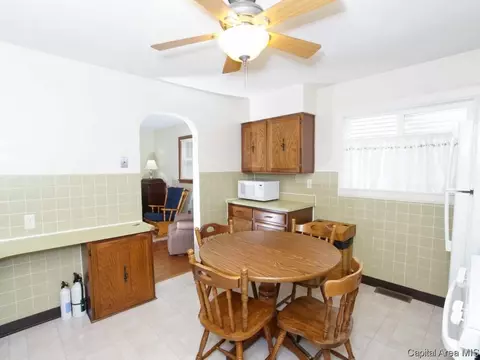 3315 E Carpenter St, Springfield, IL 62702 photo 8