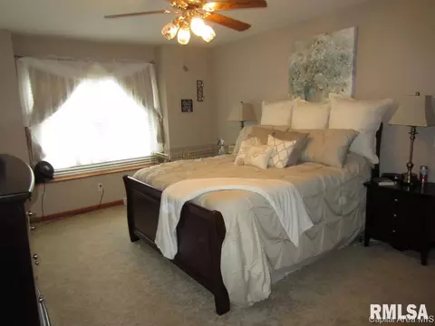 701 Country Meadows Dr, Springfield, IL 62702 photo 11