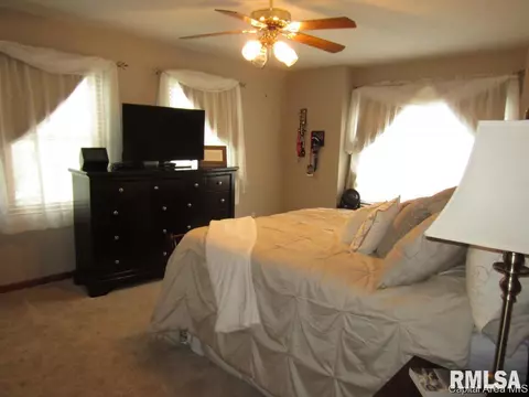 701 Country Meadows Dr, Springfield, IL 62702 photo 12