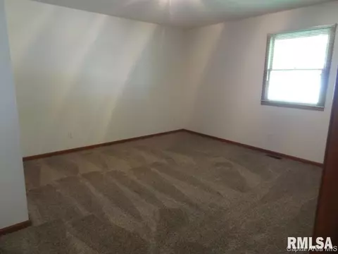 2001 Halifax, Springfield, IL 62703 photo 10