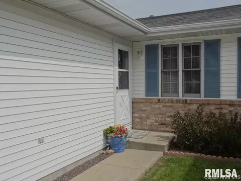 2001 Halifax, Springfield, IL 62703 photo 2