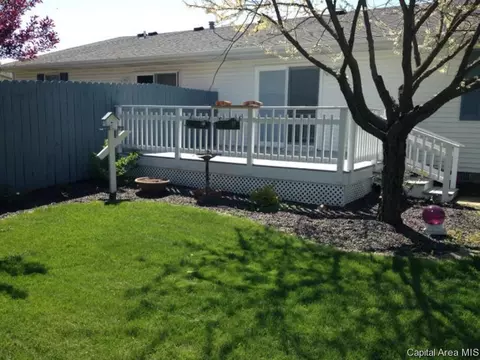 2001 Halifax, Springfield, IL 62703 photo 12