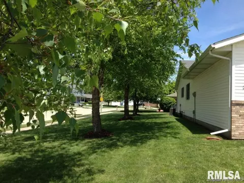 2001 Halifax, Springfield, IL 62703 photo 3