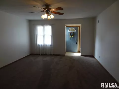 2001 Halifax, Springfield, IL 62703 photo 6