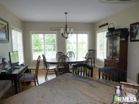 5905 Hedley Rd, Springfield, IL 62711 photo 6