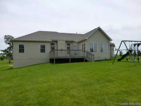 5905 Hedley Rd, Springfield, IL 62711 photo 2