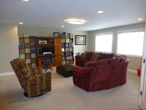 5905 Hedley Rd, Springfield, IL 62711 photo 12