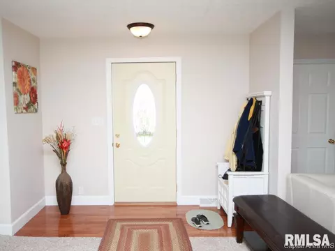 6085 Old Salem Ln, Springfield, IL 62711 photo 3