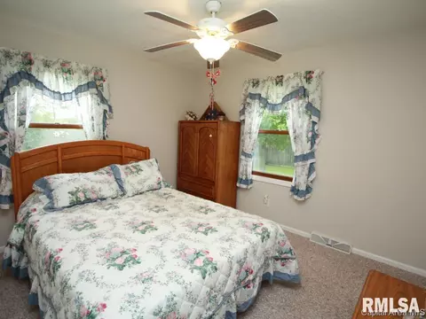 6085 Old Salem Ln, Springfield, IL 62711 photo 15