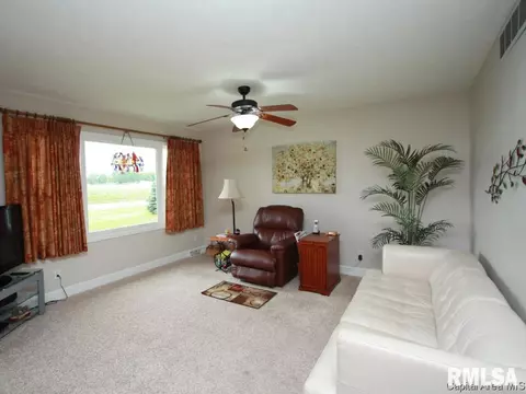 6085 Old Salem Ln, Springfield, IL 62711 photo 4