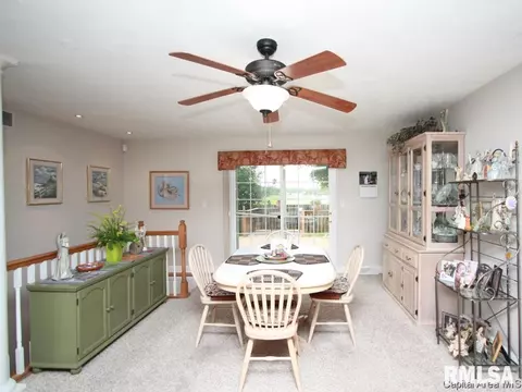 6085 Old Salem Ln, Springfield, IL 62711 photo 5