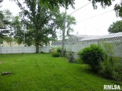 1229 N 2nd Street St, Springfield, IL 62702 photo 12