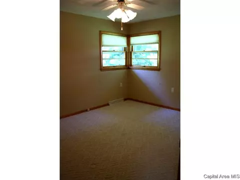 34 W Hazel Dell Ln, Springfield, IL 62712 photo 8