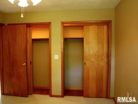 34 W Hazel Dell Ln, Springfield, IL 62712 photo 10