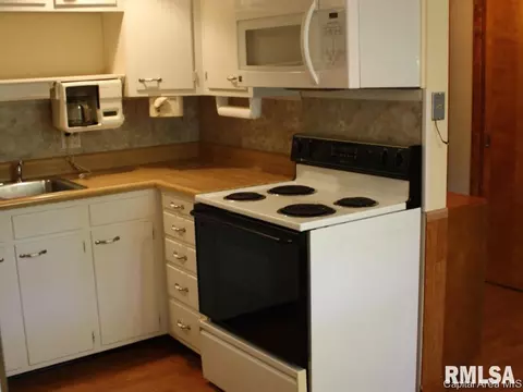 34 W Hazel Dell Ln, Springfield, IL 62712 photo 15