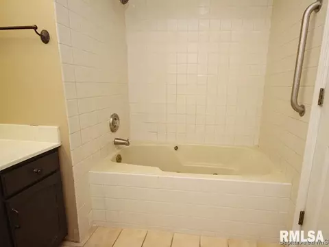 8115 Hunt Rd, Springfield, IL 62712 photo 29