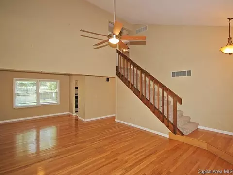 8115 Hunt Rd, Springfield, IL 62712 photo 3