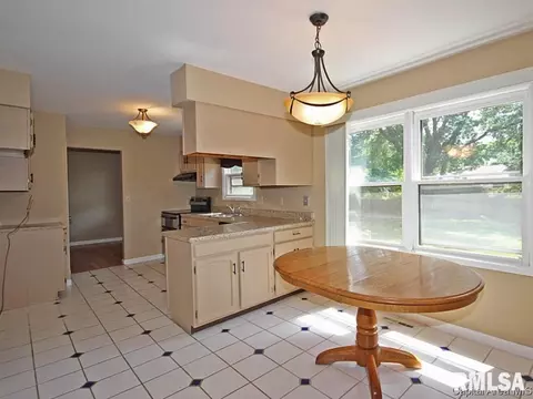 8115 Hunt Rd, Springfield, IL 62712 photo 12