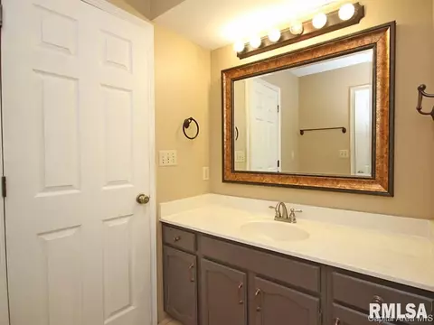 8115 Hunt Rd, Springfield, IL 62712 photo 30