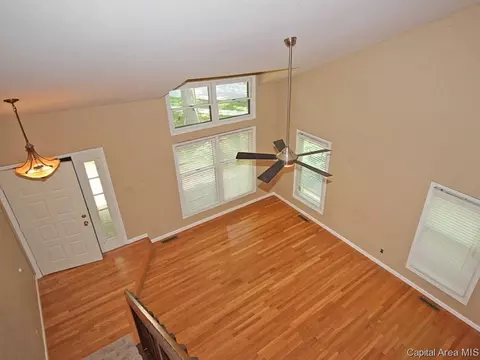 8115 Hunt Rd, Springfield, IL 62712 photo 9