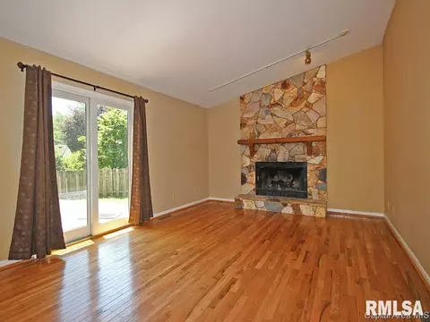 8115 Hunt Rd, Springfield, IL 62712 photo 6