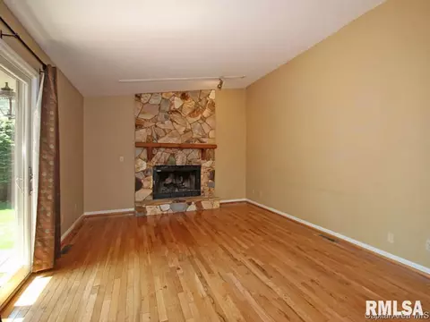 8115 Hunt Rd, Springfield, IL 62712 photo 7