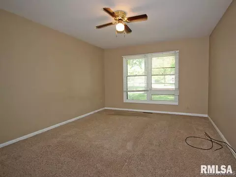 8115 Hunt Rd, Springfield, IL 62712 photo 17