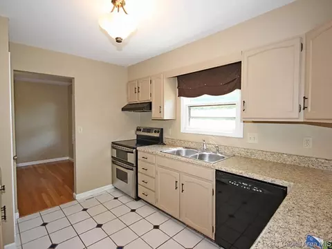 8115 Hunt Rd, Springfield, IL 62712 photo 14