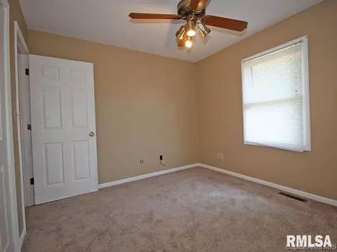 8115 Hunt Rd, Springfield, IL 62712 photo 25