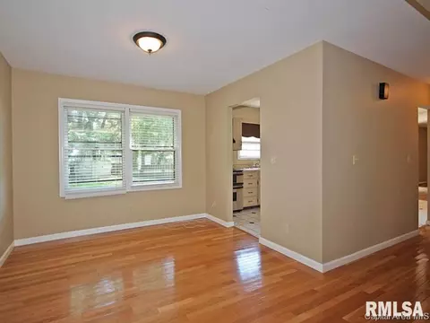 8115 Hunt Rd, Springfield, IL 62712 photo 10