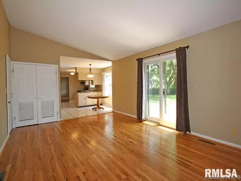 8115 Hunt Rd, Springfield, IL 62712 photo 8