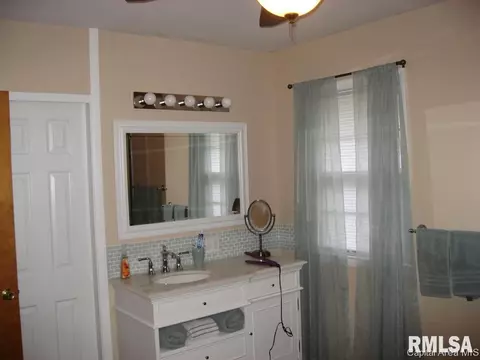 1821 E Grant St, Springfield, IL 62703 photo 18