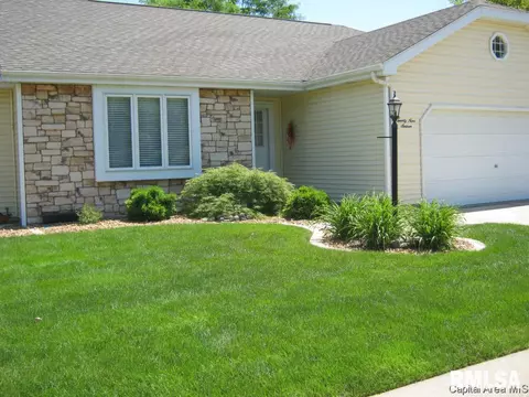 2916 Turning Mill Dr, Springfield, IL 62704 photo 1