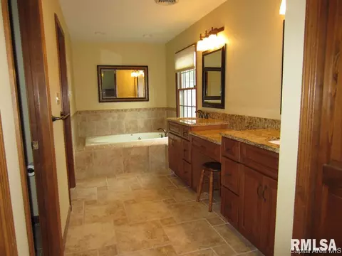 601 Old Tippecanoe, Springfield, IL 62711 photo 7