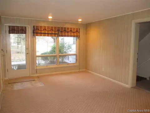 1129 Crescent Ln, Springfield, IL 62704 photo 8