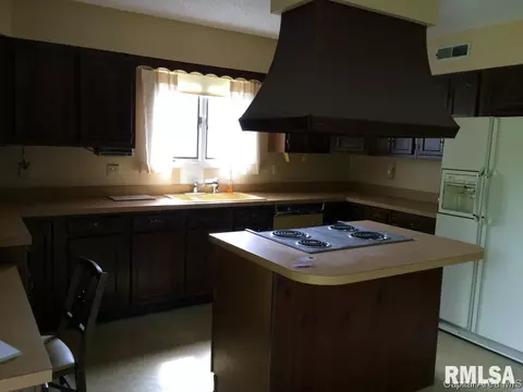 405 Yeoman Dr, Springfield, IL 62704 photo 8