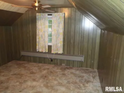1633 N Milton, Springfield, IL 62702 photo 9