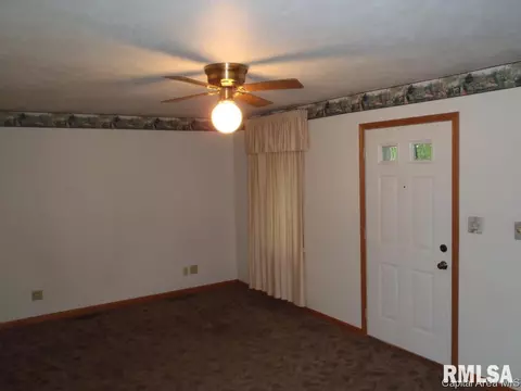 1633 N Milton, Springfield, IL 62702 photo 7