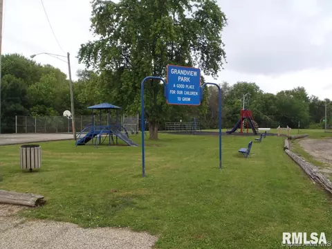 1633 N Milton, Springfield, IL 62702 photo 11
