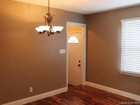 1923 Fairfield, Springfield, IL 62702 photo 8