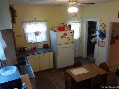 1201 S 1st, Springfield, IL 62704 photo 4