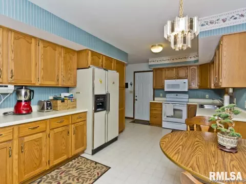 2524 Charlack Ave, Springfield, IL 62704 photo 4
