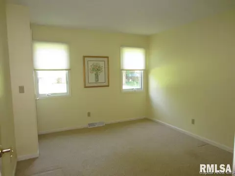 73 Country Pl, Springfield, IL 62703 photo 9