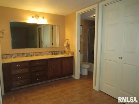 73 Country Pl, Springfield, IL 62703 photo 12