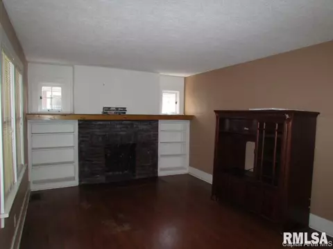109 S Macarthur, Springfield, IL 62704 photo 2