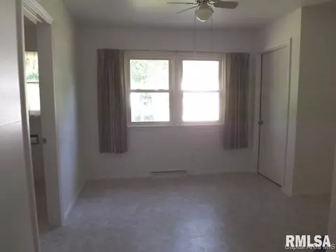 619 Columbia, Springfield, IL 62704 photo 14