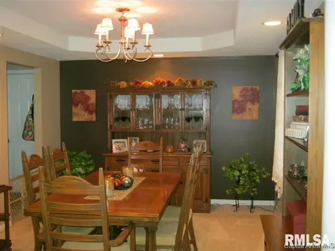 3720 Carney Blvd, Springfield, IL 62712 photo 8