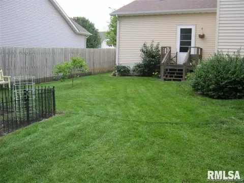 3720 Carney Blvd, Springfield, IL 62712 photo 2